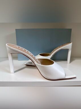 ANTONIO MELANI White Minimalist Square-Toe Slide Mules